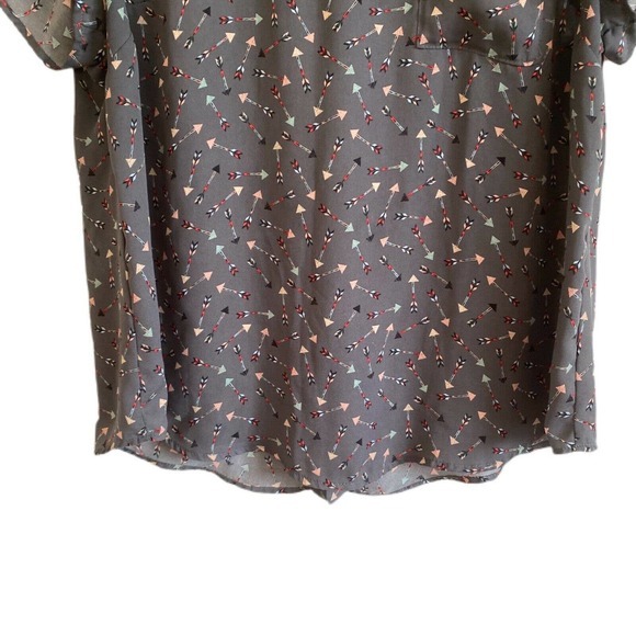 TORRID Abbey - Arrow Georgette Button Back Blouse - Picture 5 of 11